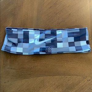 Nike headband! Brand new.